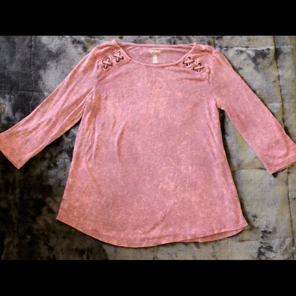 MUDD flared mid-length sleeve mauve light weight